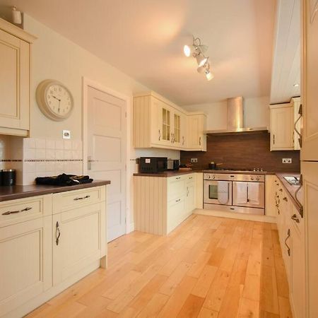 Luxurious & Tranquil Riverside Getaway Great Harwood Extérieur photo