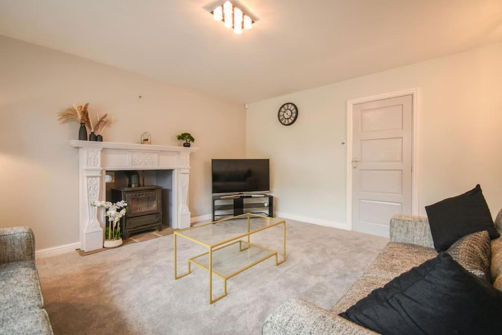 Luxurious & Tranquil Riverside Getaway Great Harwood Extérieur photo